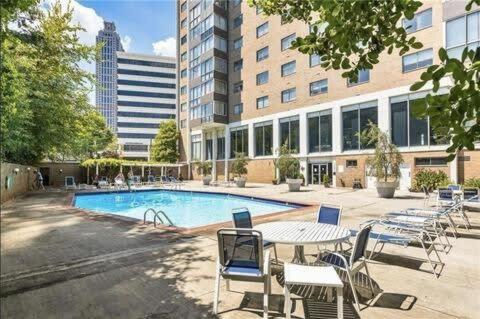 Villa Atl Downtown 2Br King Bed Free Parking Lm1902 Atlanta Exterior foto